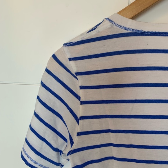 Lululemon blue and white striped T-Shirt - Picture 5 of 6